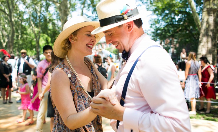 Couple dancing at Jazz Age theme party